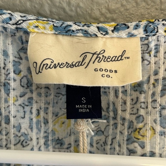 Universal Thread top - Picture 3 of 4